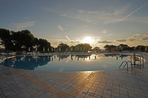 03 Malle 05361c Pool