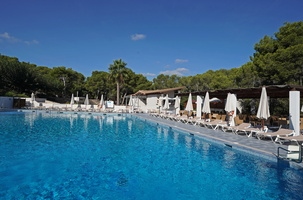 03 Malle 05435c Pool