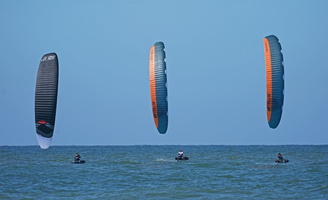 333 A9 03873c Kitesurf