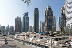 0915 R6 00783c Marina