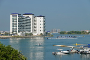 0922 R6 00909c Dubai