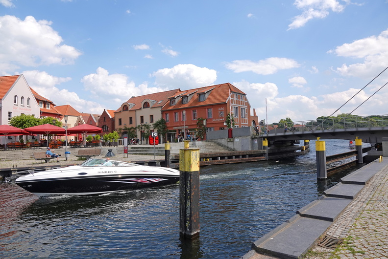 11_01504c_Malchow.jpg