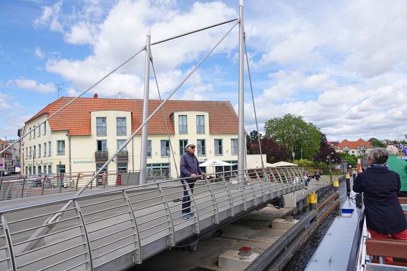 38_01764c_Drehbruecke.jpg