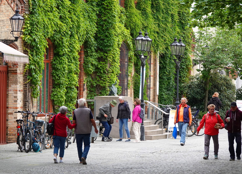 48_02048c_Waren.jpg